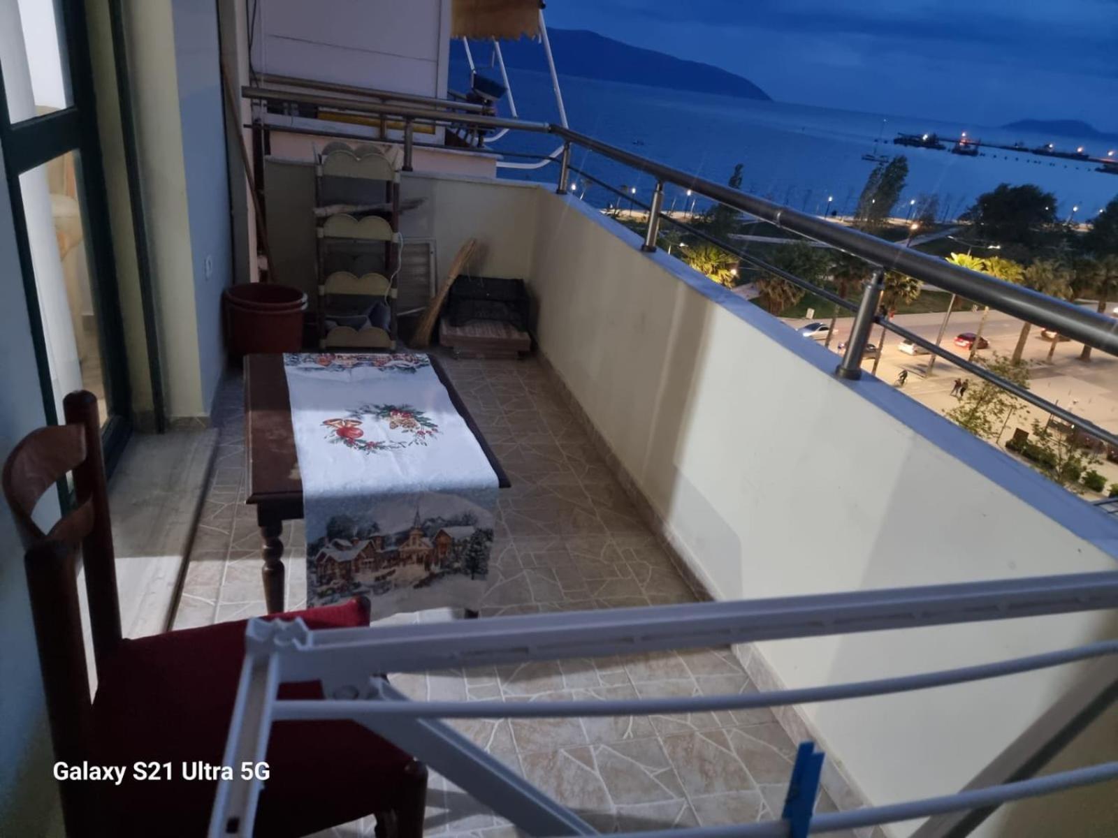 Seaview Apartment Lungomar N Vlorë Eksteriør bilde